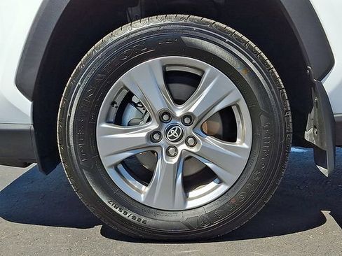 Used 2025 Toyota RAV4 XLE w/ Convenience Package FWD image 8