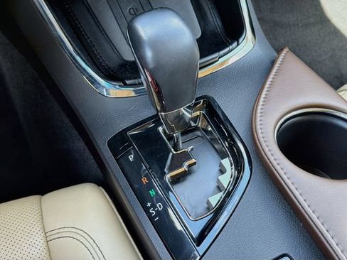 Used 2016 Toyota Avalon Limited FWD image 28