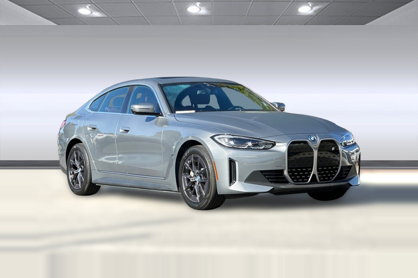 Used 2024 BMW i4 eDrive35 w/ Premium Package RWD image 7