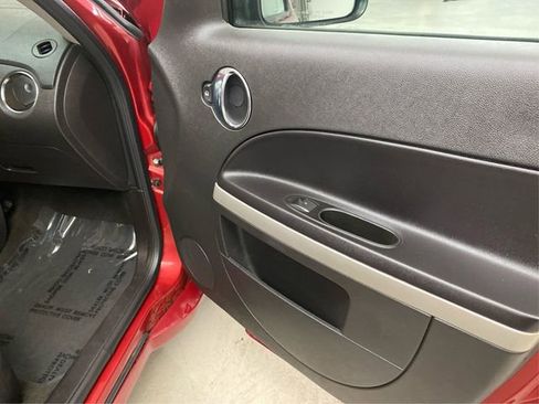 Used 2010 Chevrolet HHR LS image 24