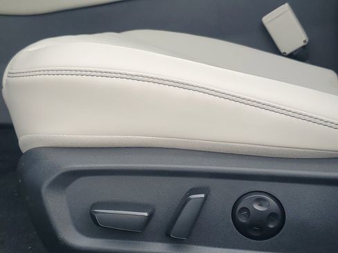 New 2026 Nissan Sentra SL w/ Floor Mat Package FWD image 14