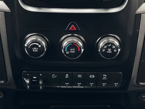 Used 2017 RAM 2500 Tradesman w/ Chrome Appearance Group image 23