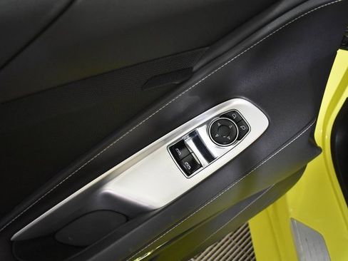 Used 2020 Chevrolet Corvette Stingray Coupe image 19