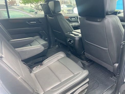 Used 2026 GMC Yukon XL Denali w/ Advanced Technology Package AWD/4WD image 20