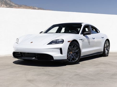 New 2026 Porsche Taycan GTS AWD/4WD image 1