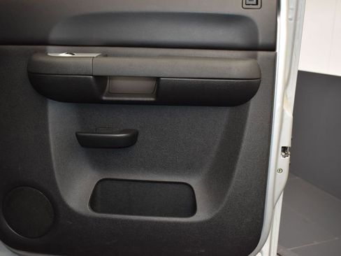 Used 2013 Chevrolet Silverado 2500 W/T AWD/4WD image 18