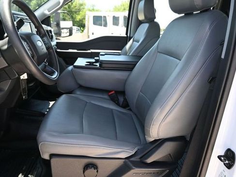 Used 2024 Ford F550 4x4 Crew Cab Super Duty image 24