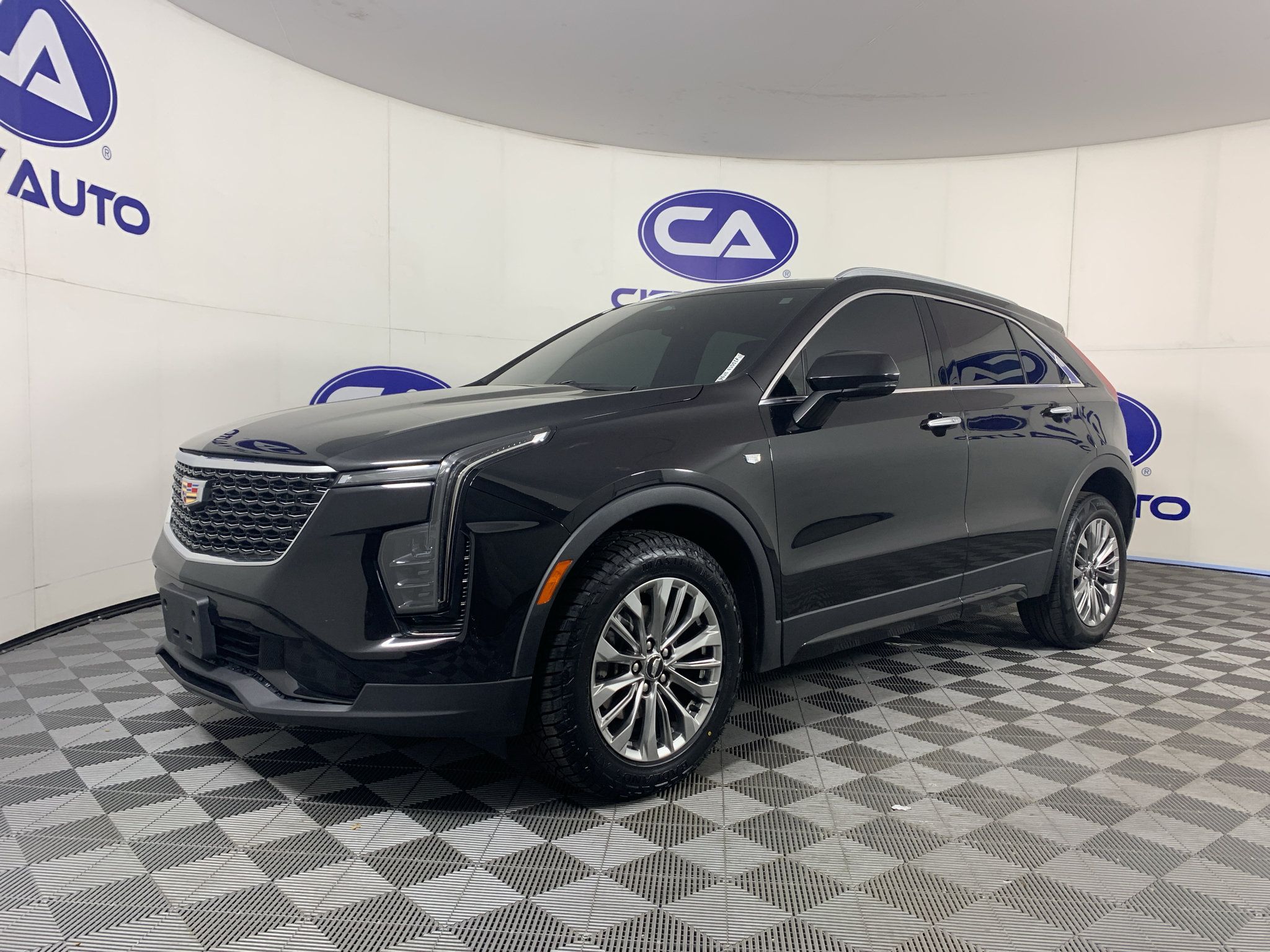 Used 2024 Cadillac XT4 Premium Luxury AWD/4WD image 7