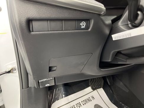 New 2026 Nissan Kicks SV image 31