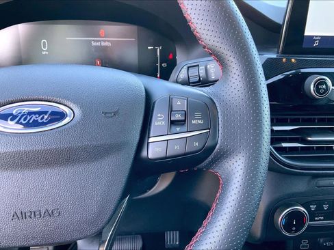 Used 2025 Ford Escape ST-Line AWD/4WD image 25