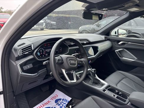 Certified 2025 Audi Q3 2.0T Premium w/ Convenience Package image 12