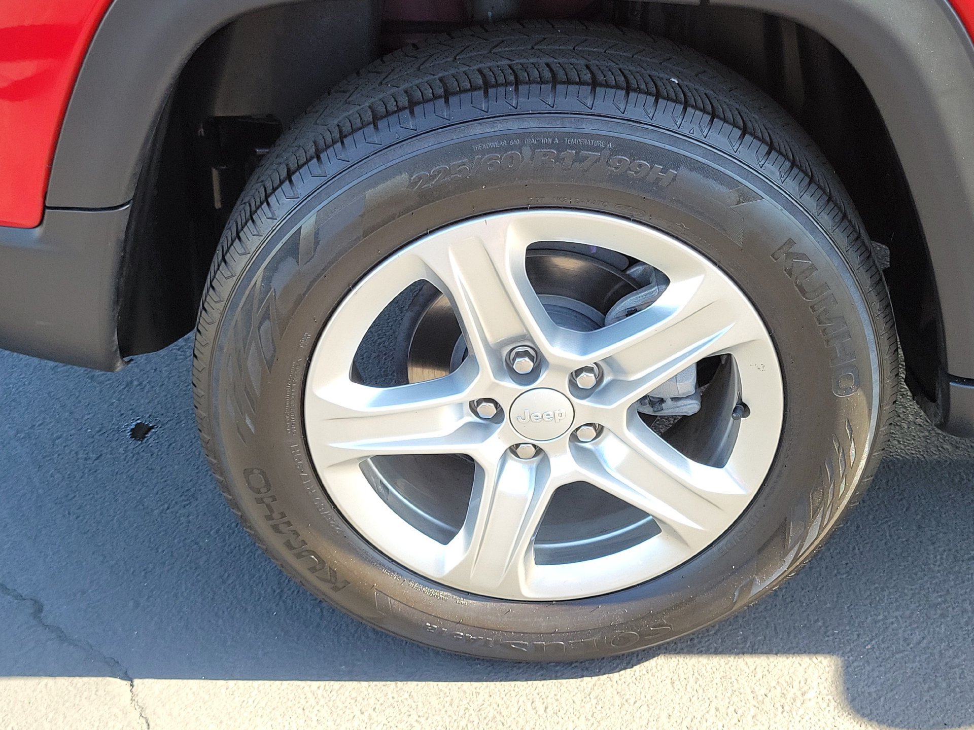 Certified 2024 Jeep Compass Latitude AWD/4WD image 19