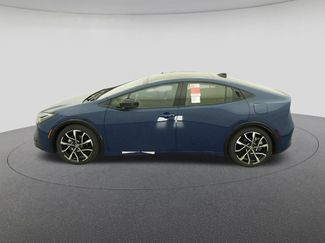 New 2026 Toyota Prius Plug-In Hybrid FWD video 3