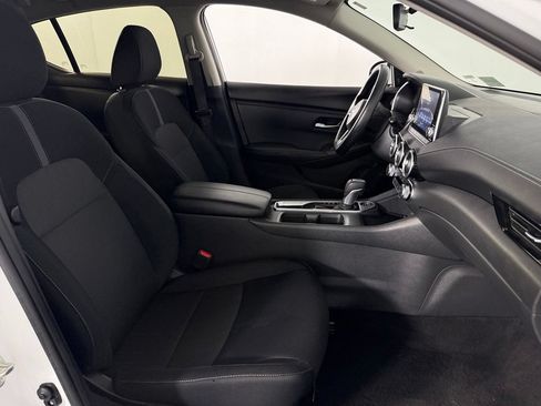 Used 2025 Nissan Sentra SV FWD image 31
