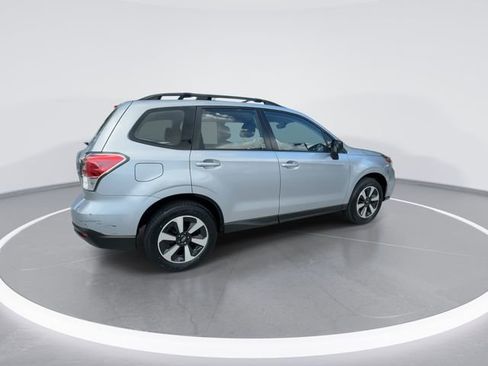 Used 2018 Subaru Forester 2.5i w/ Alloy Wheel Package AWD/4WD image 8