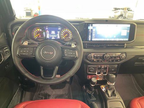 Used 2024 Jeep Wrangler Unlimited Rubicon 392 AWD/4WD image 18