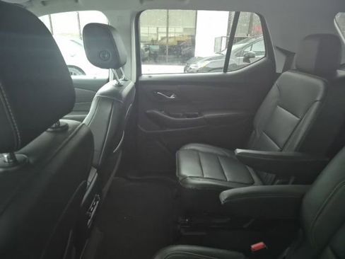 Used 2021 Chevrolet Traverse RS image 10