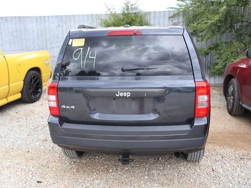 Used 2014 Jeep Patriot Sport AWD/4WD image 15