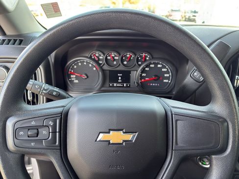 Used 2022 Chevrolet Silverado 1500 Custom image 21