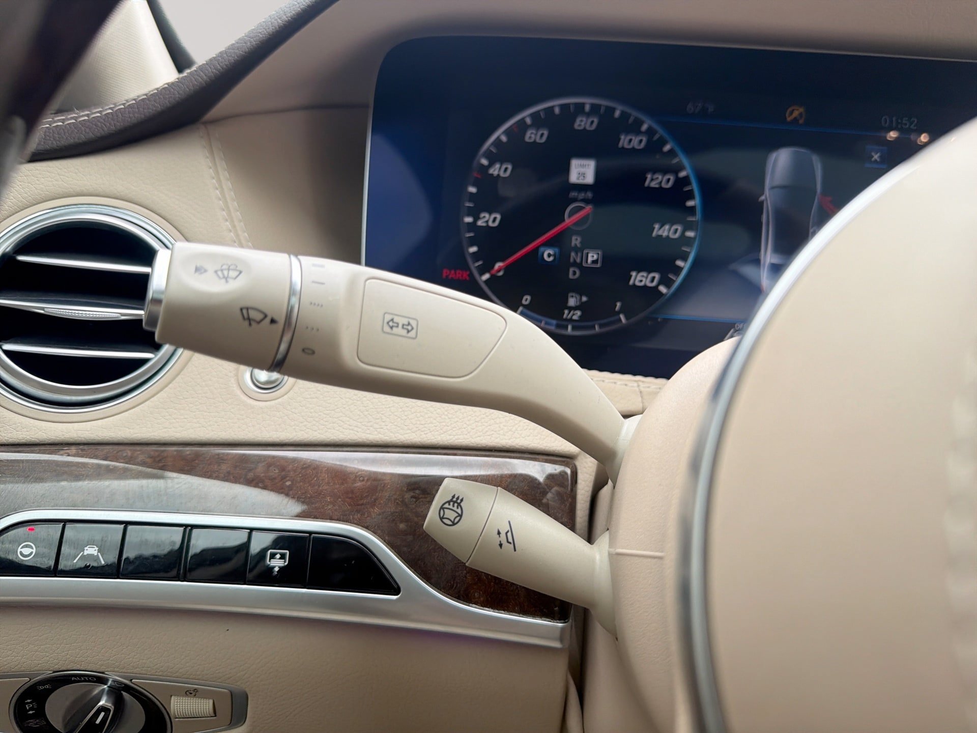 Used 2020 Mercedes-Benz S 560 4MATIC Sedan image 33