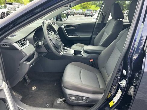 Used 2025 Toyota RAV4 XLE AWD/4WD image 21