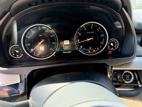 Used 2018 BMW X5 xDrive35i w/ M Sport Package AWD/4WD image 21
