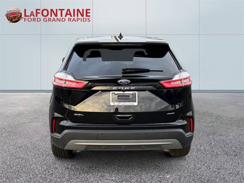 Used 2023 Ford Edge SEL image 6