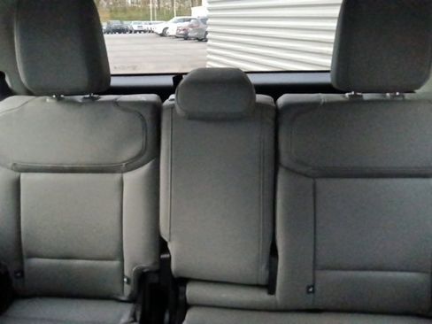 New 2025 Ford Expedition Active image 28