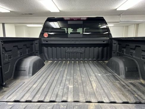 Used 2022 GMC Sierra 1500 AT4 w/ AT4 Premium Package image 26