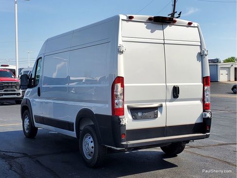 Used 2023 RAM ProMaster 2500 w/ Convenience Group FWD image 3