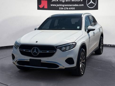 Certified 2024 Mercedes-Benz GLC 300 image 1