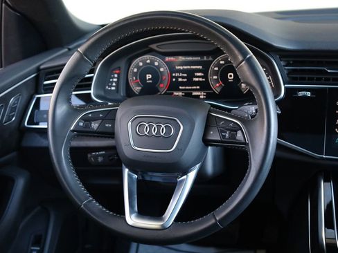 Used 2020 Audi Q8 image 26