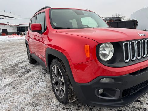 Used 2016 Jeep Renegade Latitude image 12