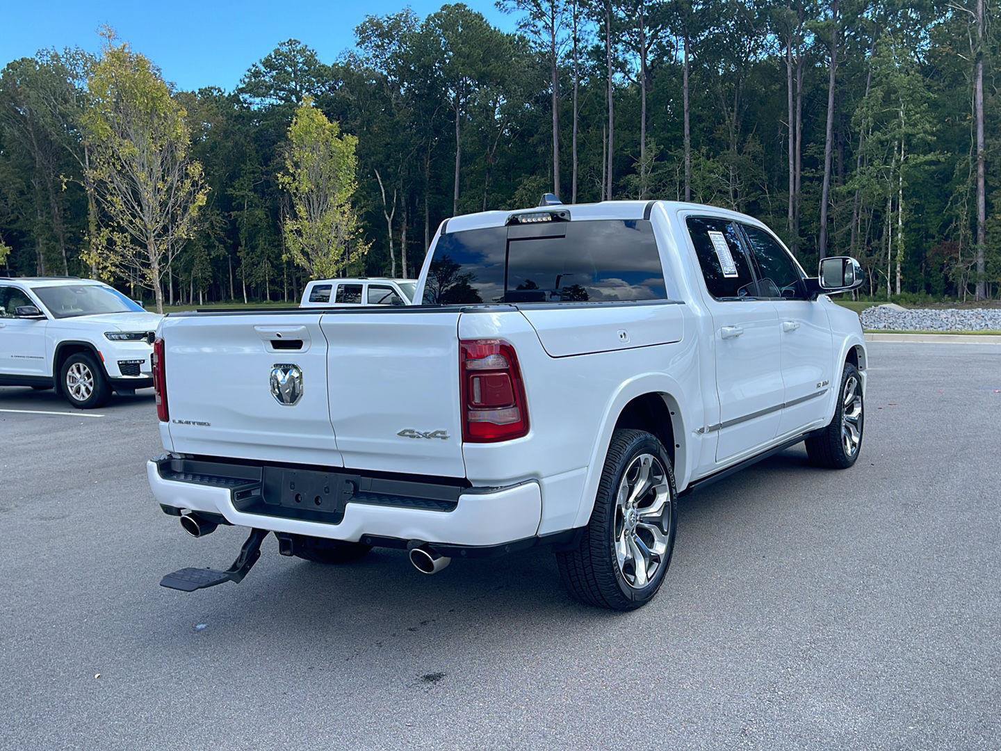 Used 2024 RAM 1500 Limited AWD/4WD image 7