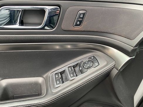 Used 2014 Ford Explorer 4WD Police Interceptor w/ Ready For The Road Package image 12