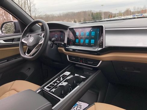 New 2026 Volkswagen Atlas Cross Sport SE AWD/4WD image 12