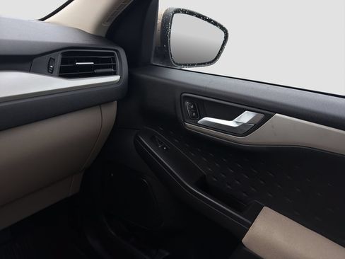 Used 2020 Ford Escape SE FWD image 26