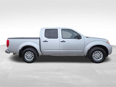 Used 2018 Nissan Frontier SV w/ Value Truck Package image 17