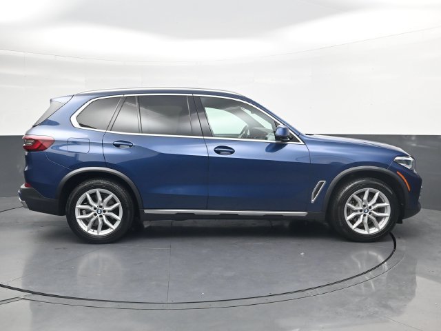 Used 2021 BMW X5 xDrive40i w/ Convenience Package AWD/4WD image 3