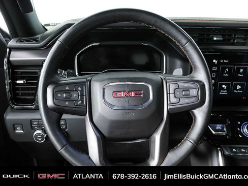 Used 2024 GMC Sierra 1500 AT4 w/ AT4 Premium Package AWD/4WD image 10
