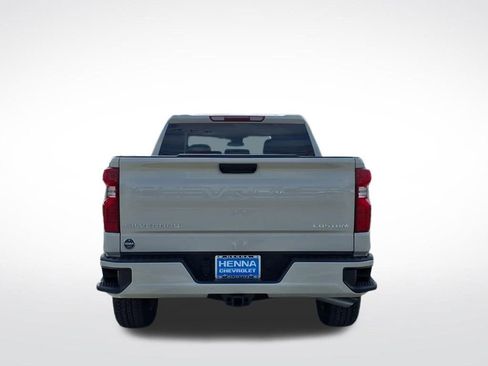 New 2026 Chevrolet Silverado 1500 Custom RWD image 4
