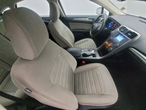 Used 2020 Ford Fusion S image 21