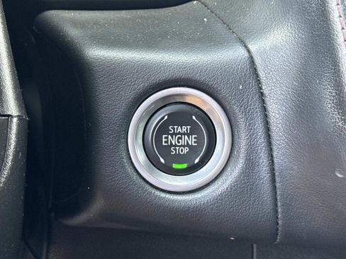 Used 2022 Chevrolet Suburban RST w/ Luxury Package image 18