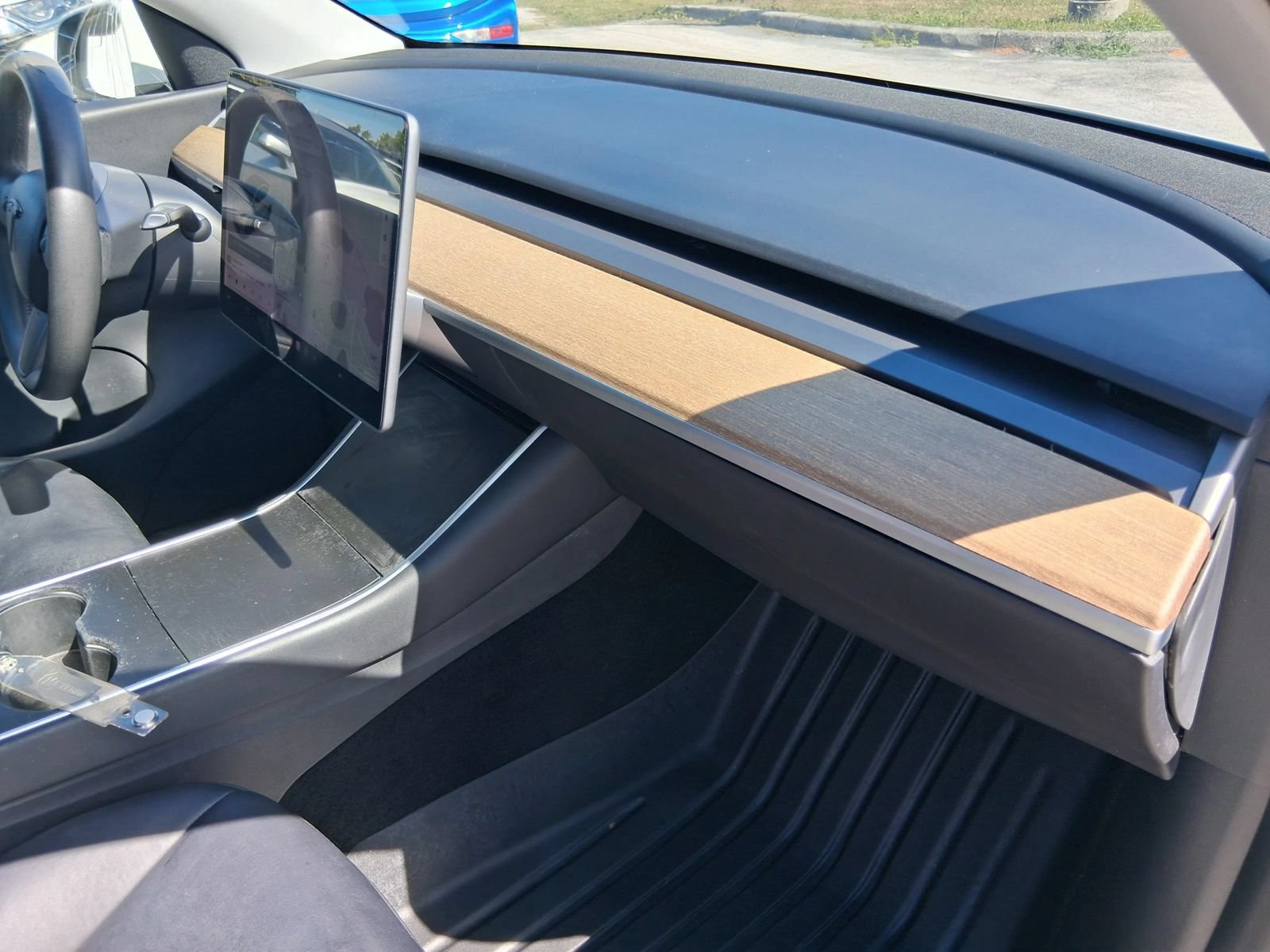 Used 2021 Tesla Model Y Long Range AWD/4WD image 16