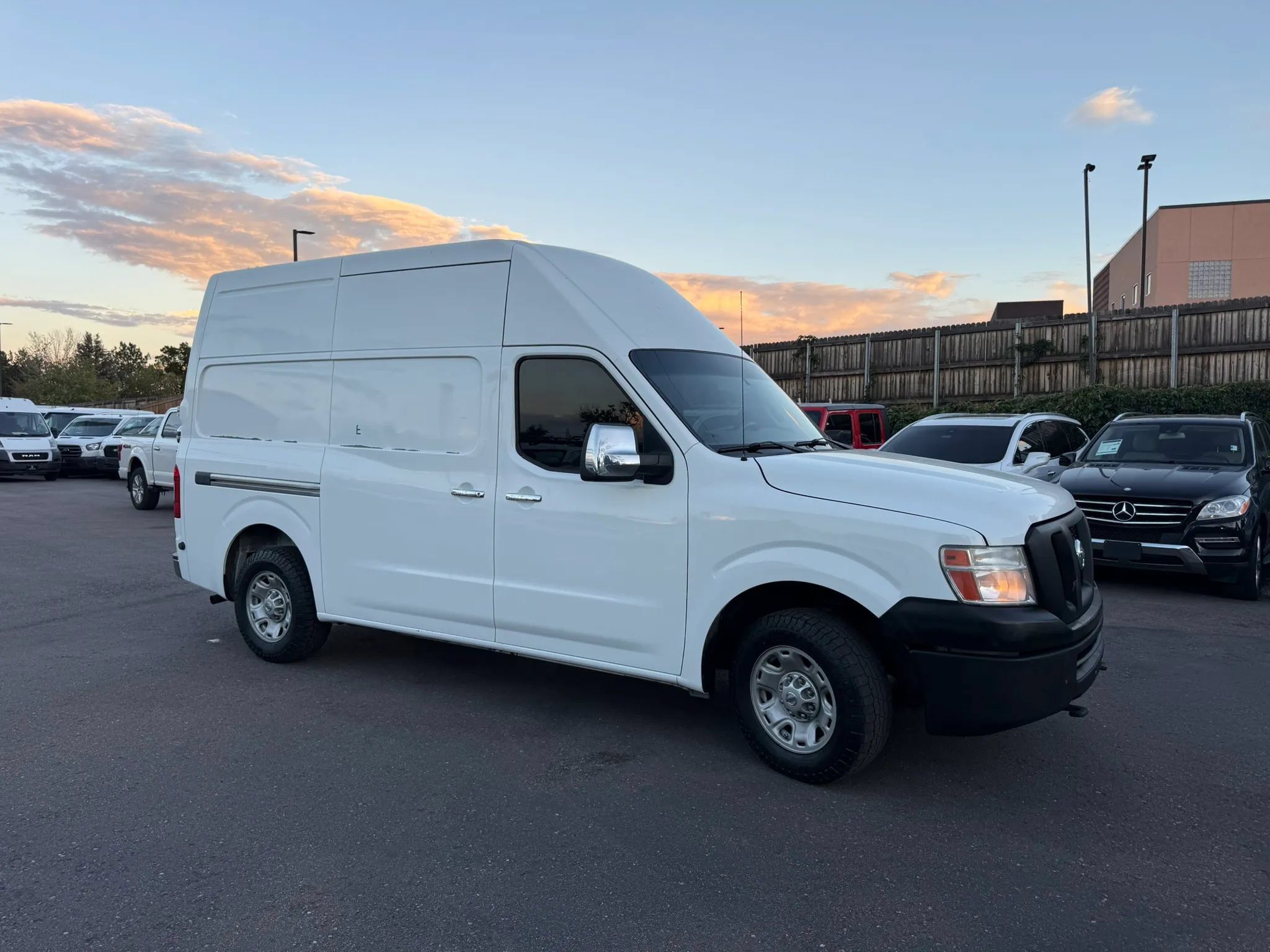 Used 2012 Nissan NV 2500 SV w/ Side Curtain Airbag Pkg RWD image 5