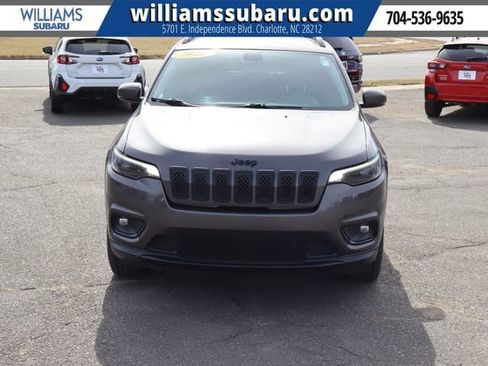 Used 2020 Jeep Cherokee Latitude Plus image 2