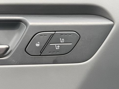 Used 2024 Kia EV9 Wind image 9