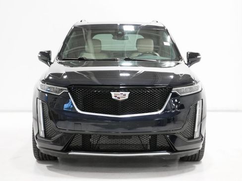 Used 2021 Cadillac XT6 Sport image 3