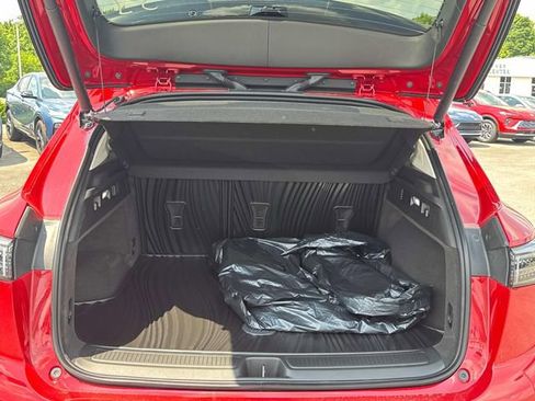 New 2025 Buick Envision Avenir image 12