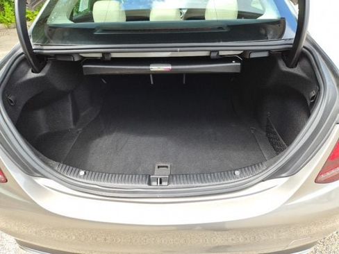Used 2020 Mercedes-Benz C 300 4MATIC Sedan image 9